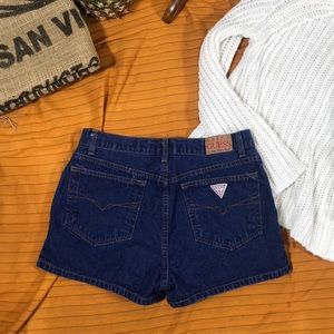 Guess blue jean shorts | vintage size 29